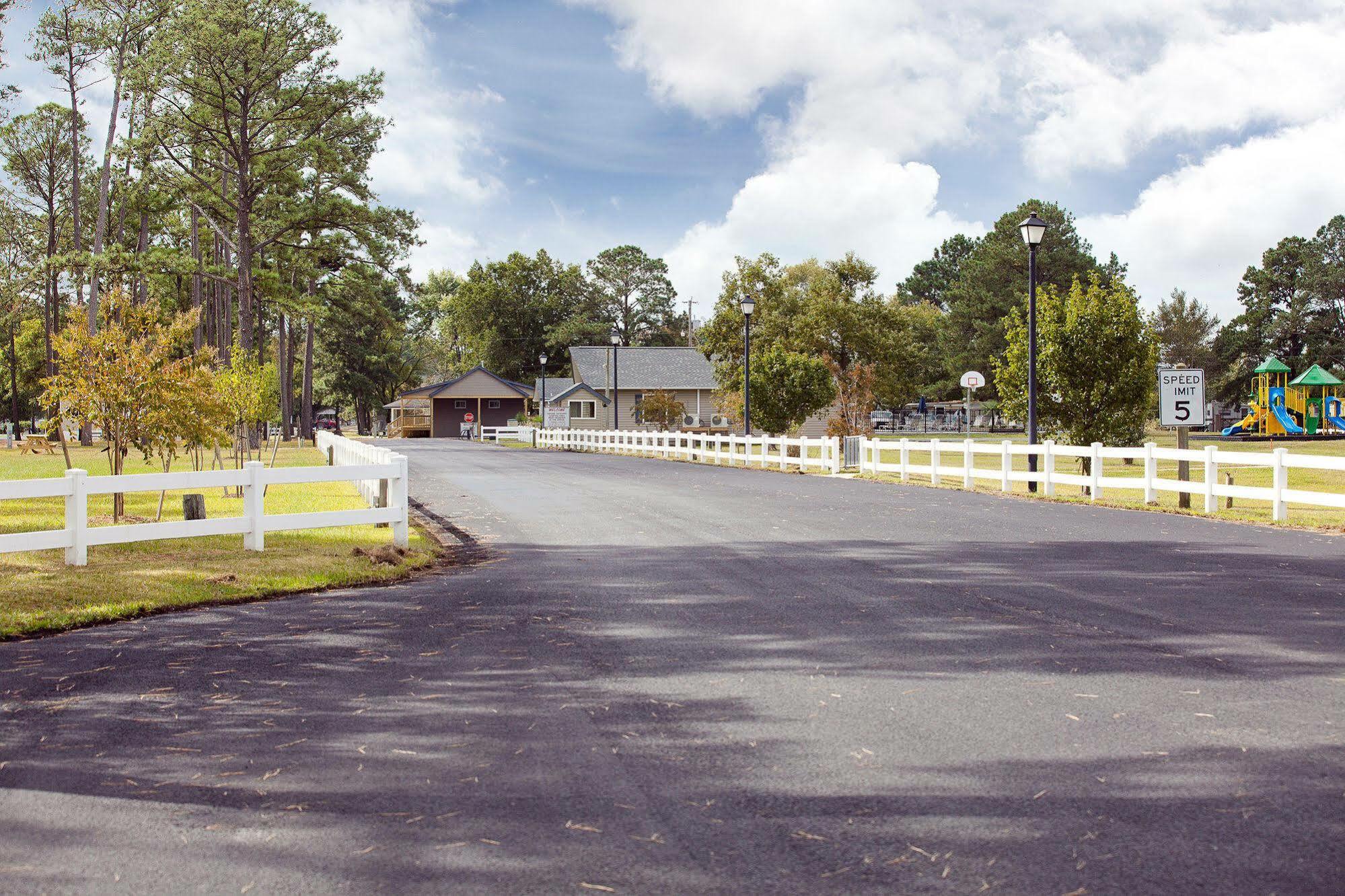 New Point Rv Resort Exterior foto